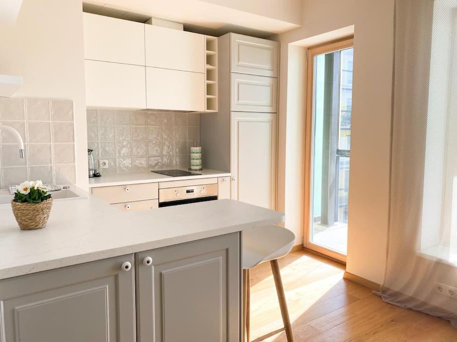 Bright & Peaceful 1bd With Free Underground Parking Apartment Tallinn